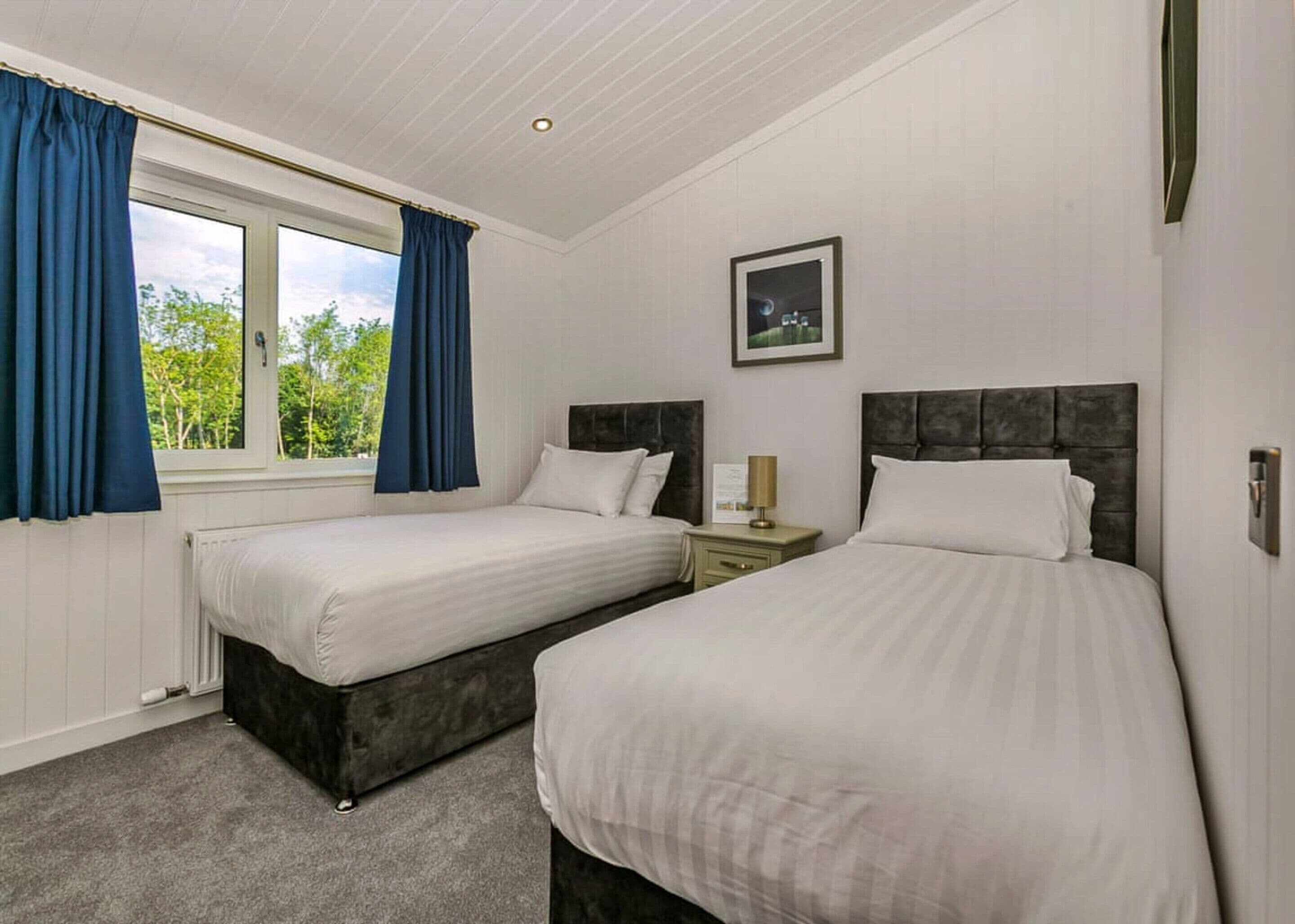 Chalet | 2 bedrooms, individually furnished