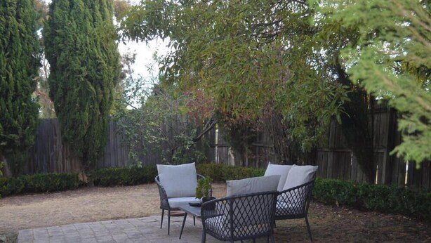Unclassified image, 1 of 51, button - Donvale holiday home  relaxing .15 minutes drive to CBD one minute walk to bus s (Donvale)