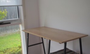 Interior - Donvale holiday home  relaxing .15 minutes drive to CBD one minute walk to bus s (Donvale)