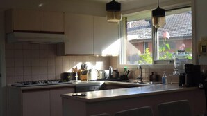 Unclassified image, 5 of 51, button - Donvale holiday home  relaxing .15 minutes drive to CBD one minute walk to bus s (Donvale)