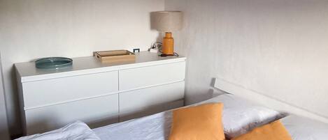 2 habitaciones y caja de seguridad en la habitación