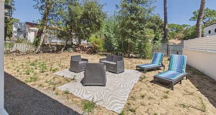 450m from Beach - House for 4 Adults/2 Kids