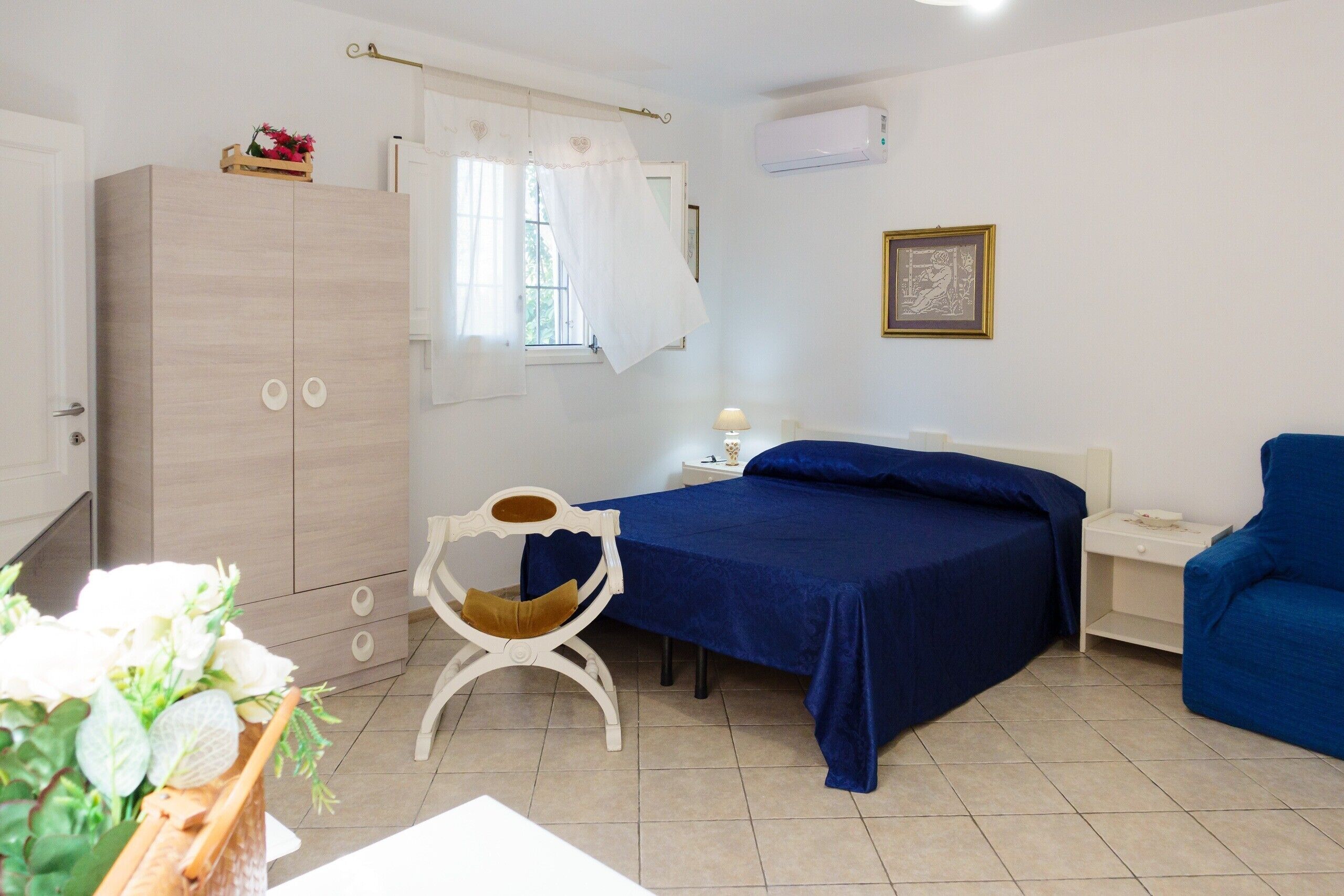 1 bedroom, iron/ironing board, bed sheets