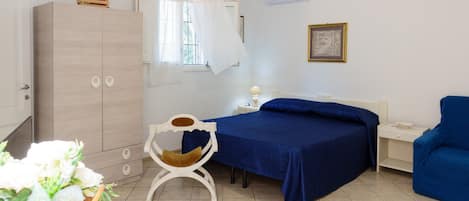 1 bedroom, iron/ironing board, bed sheets
