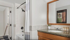 Hair dryer, towels, soap, shampoo - Enjoy this Marriott Grand Residence Resort Suite 2-bed, 2 bath, South Lake Tahoe (South Lake Tahoe)