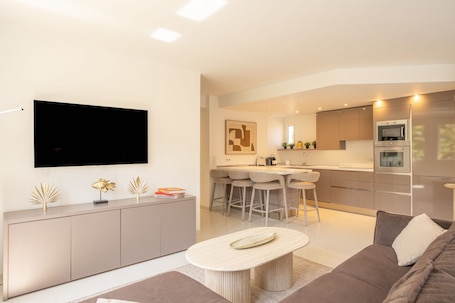 A/C Apartment 2bdr/6p sea View- St-tropez