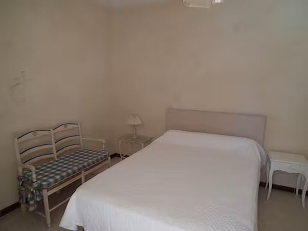 4 bedrooms, iron/ironing board, WiFi
