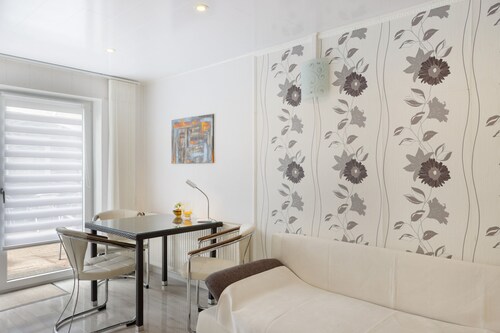 Holiday Apartment in Rotkäppchenland with Terrace and Wi-Fi