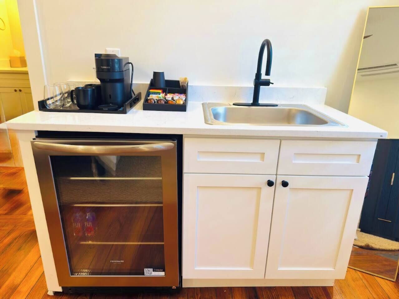Cafetière/bouilloire, réfrigérateur