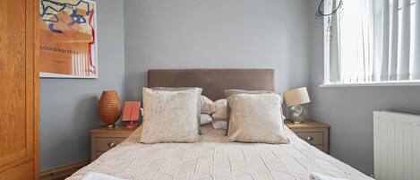 House | 4 bedrooms, laptop workspace