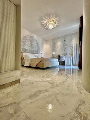 Superior tweepersoonskamer, 1 kingsize bed, balkon, uitzicht op binnenplaats