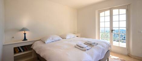 5 chambres, Wi-Fi, draps fournis