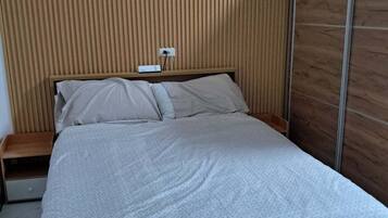 1 bedroom, iron/ironing board, WiFi, bed sheets