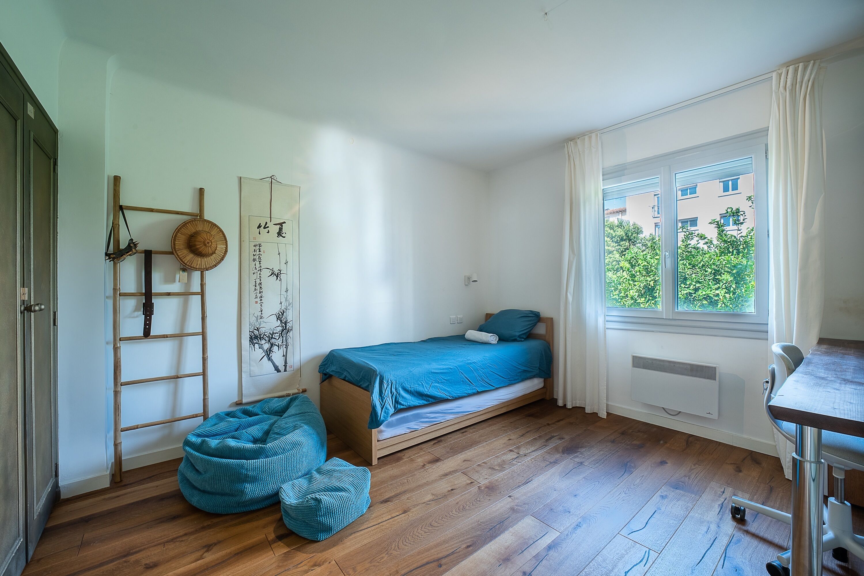 3 bedrooms, iron/ironing board, free WiFi
