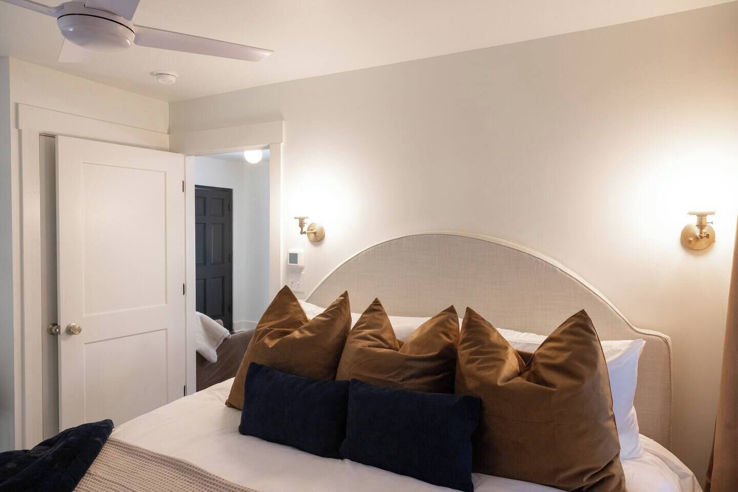 1 chambre, bureau, fer et planche à repasser, Wi-Fi