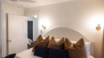 1 chambre, bureau, fer et planche à repasser, Wi-Fi