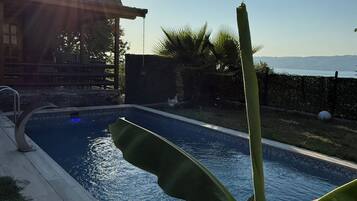 Indoor pool, outdoor pool