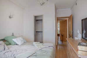 2 Schlafzimmer, Bügeleisen/Bügelbrett, kostenloses WLAN, Bettwäsche