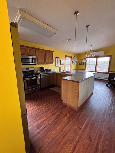 3-bedroom House at campground with lake views in Covington, PA with AC comfort