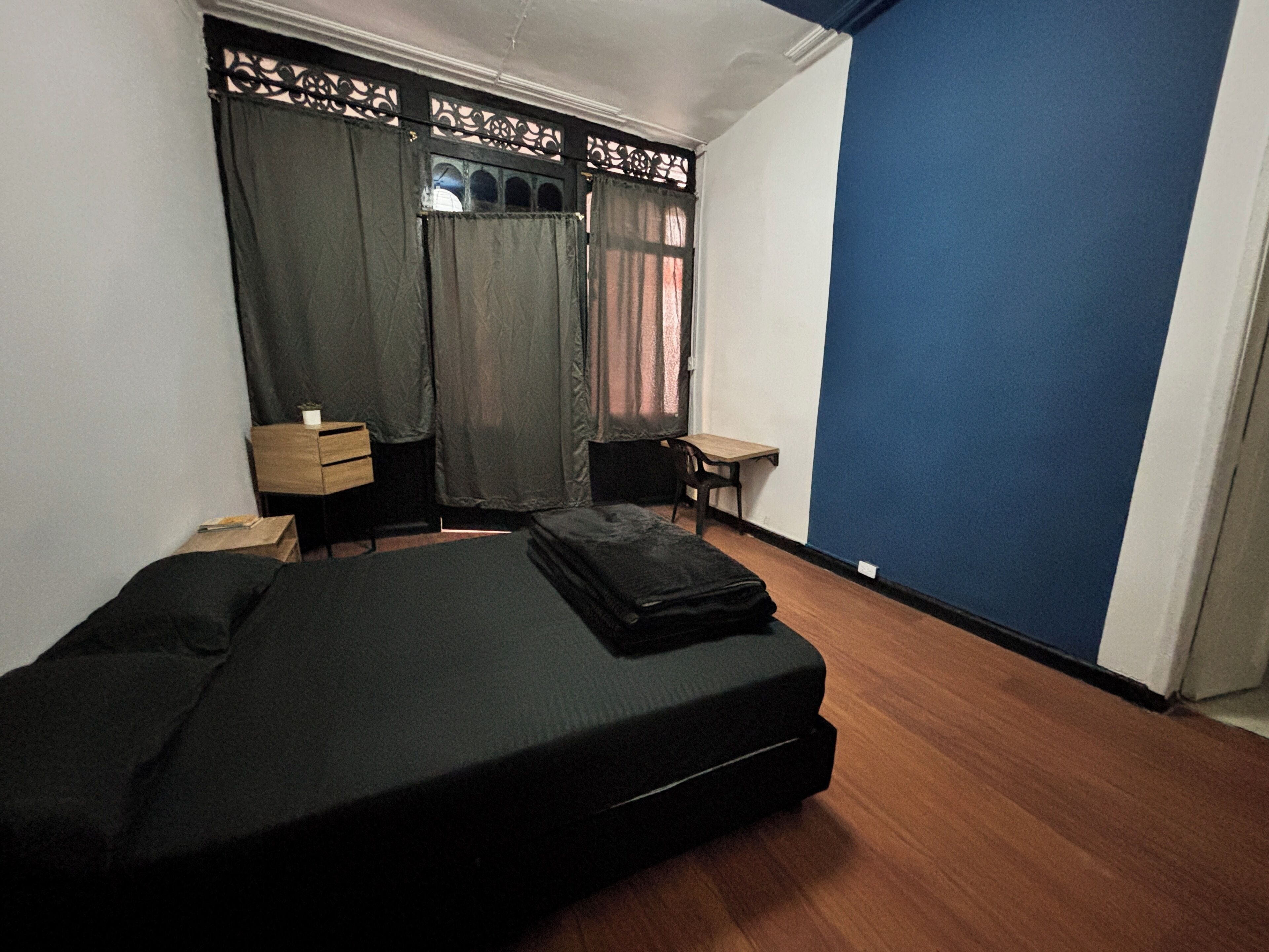 1 habitación, internet y ropa de cama 