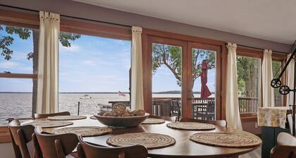 NEW Gull Lake, Sunsets, Hot Tub, Game Room