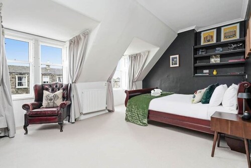 Spacious Two Bedroom City Centre Cottage