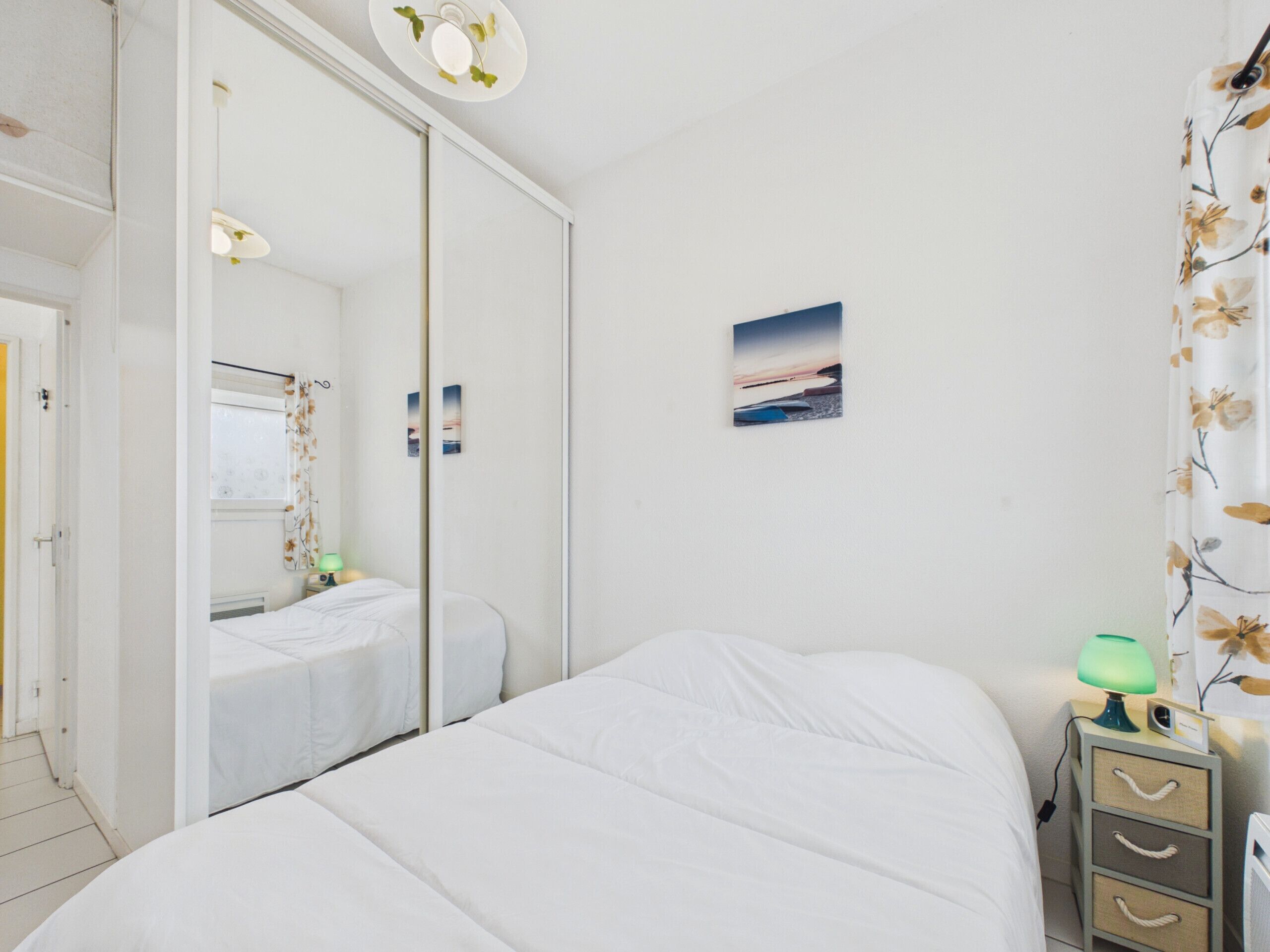 1 bedroom, iron/ironing board