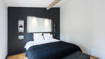3 chambres, fer et planche à repasser, Wi-Fi, draps fournis