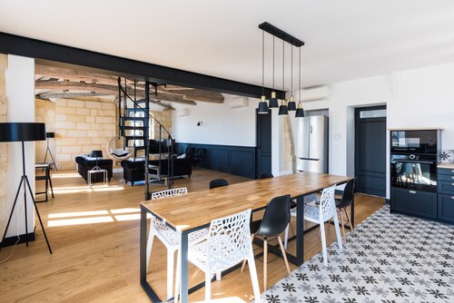 Magnifique loft centre Libourne avec Wi-Fi et climatisation