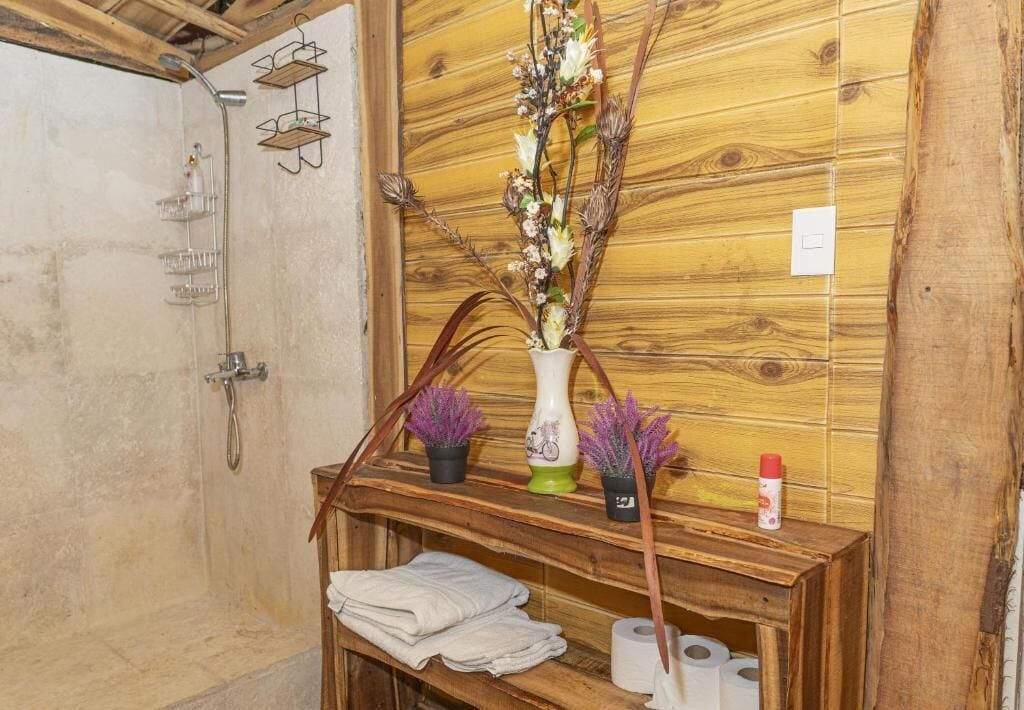 Deluxe Double Room, Sea View | Bathroom