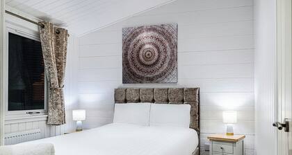 Premium Meadow Lodge in Errol