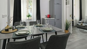 Deluxe Apartment - HomeME 10 | Speisen