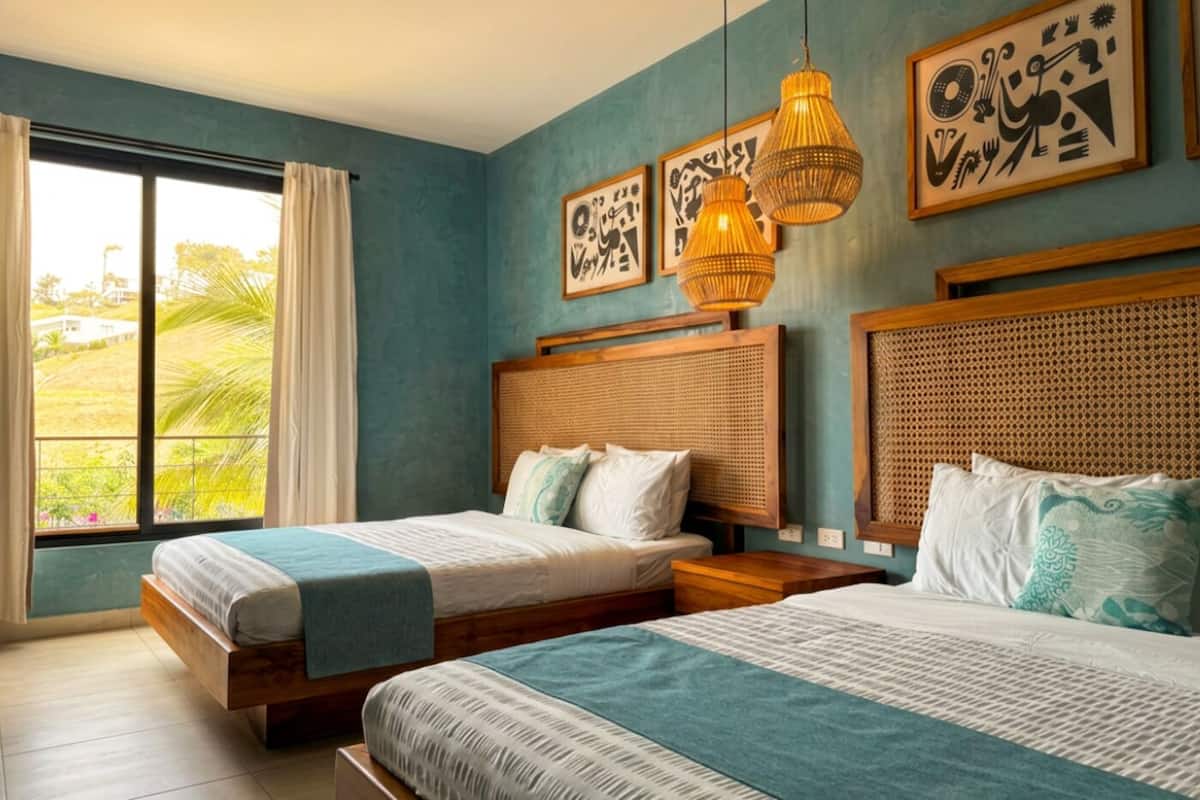 Standard Room | Iron/ironing board, WiFi (free), bed sheets