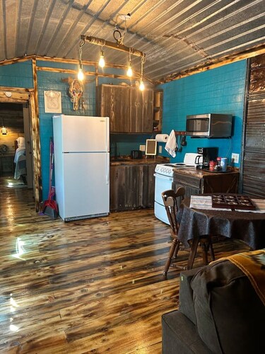 Western cabin in Blanchard, OK