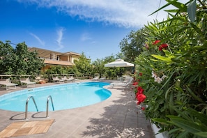 Pool - Hotiday Tropea Parghelia (Parghelia)