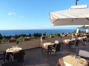 Terrace/patio - Hotiday Tropea Parghelia (Parghelia)