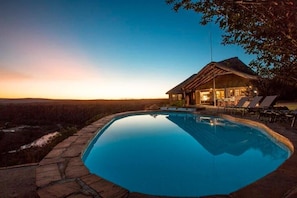 Outdoor pool - Magari Safari Lodge (Waterberg, Melkrivier)