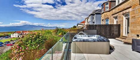 House | Terrace/patio