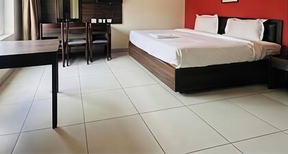 Hotel Golden Heights international