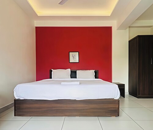 Hotel Golden Heights international