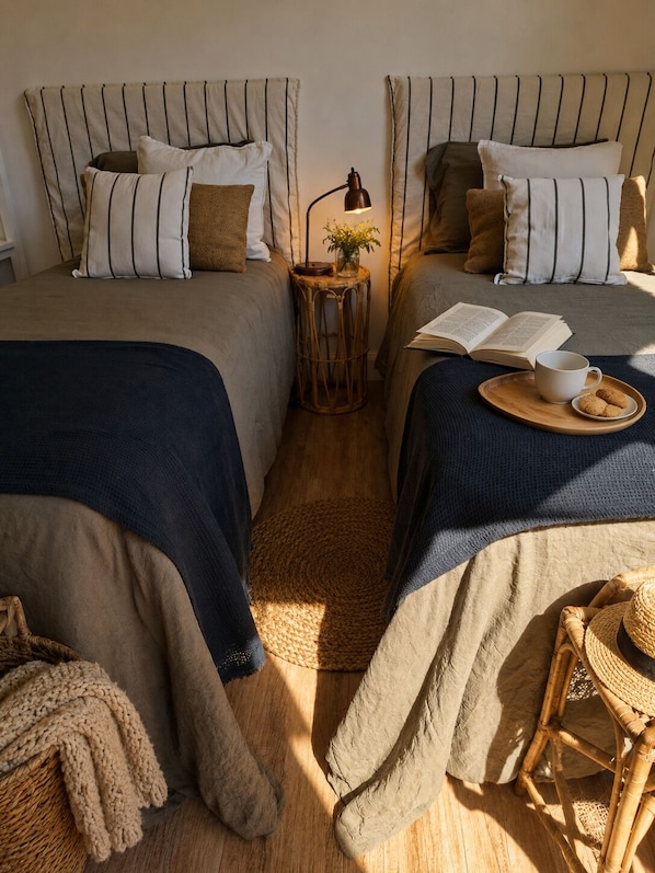 2 bedrooms, iron/ironing board, WiFi
