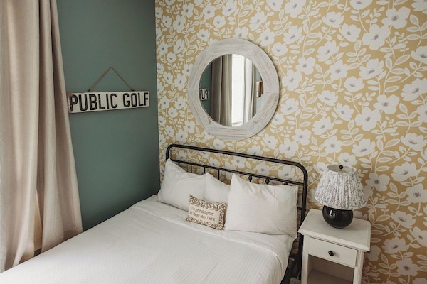 Quarto casal, 1 cama Queen, no jardim | Wi-Fi de cortesia
