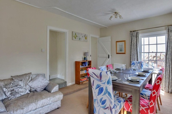 House | Dining