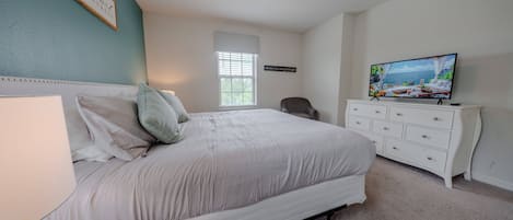 7 chambres, bureau, fer et planche à repasser, draps fournis