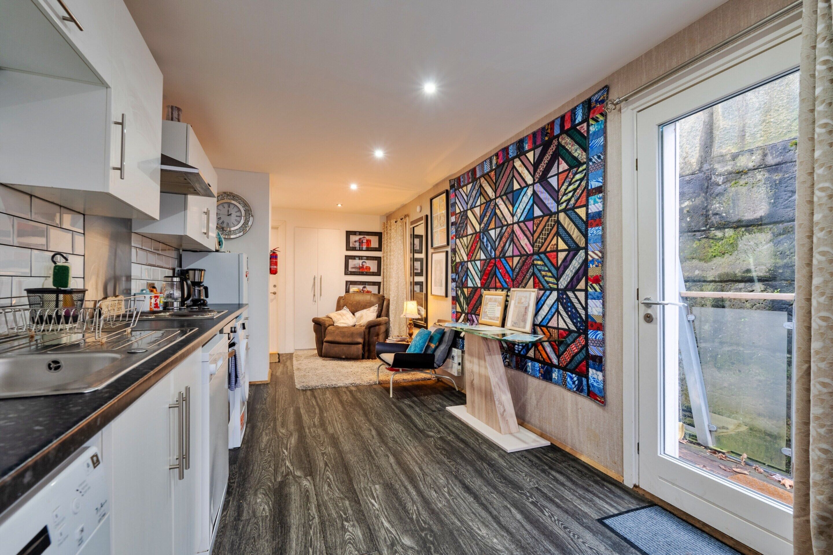 Mobile Home | Private kitchen