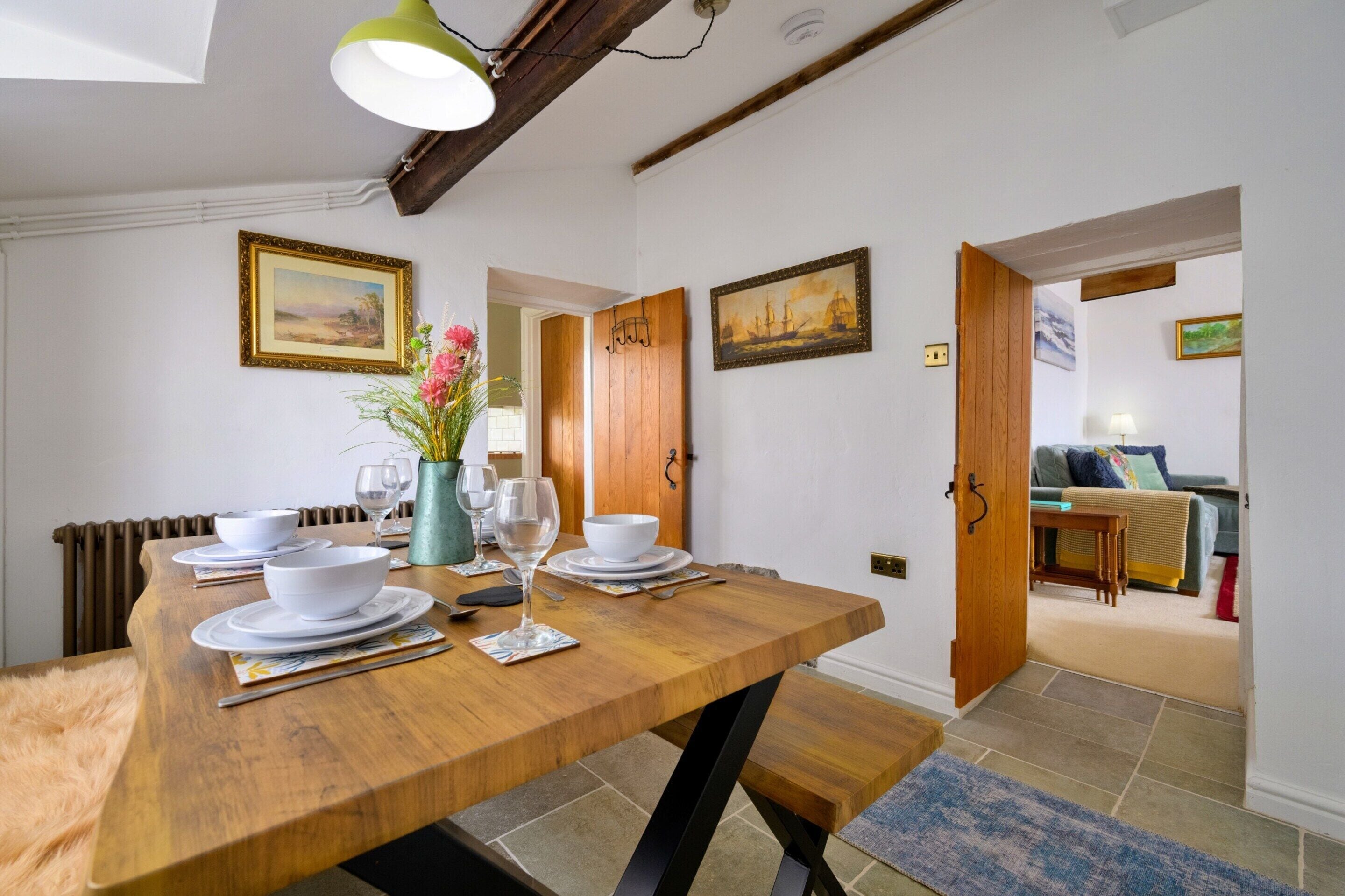 Cottage | Dining