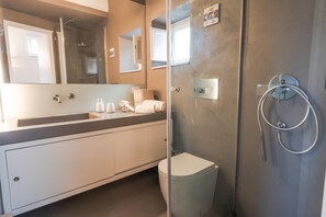Hair dryer, towels - Alma Maris sea view penthouse (SIRACUSA)