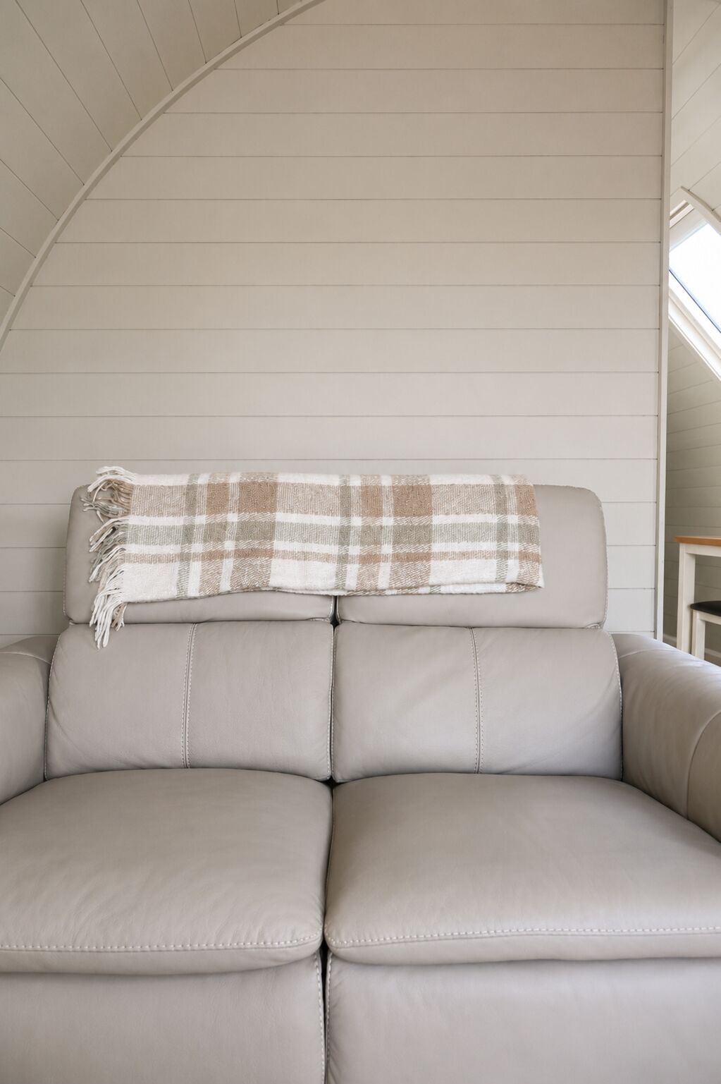 Cabin (The Coo NOT pet friendly) | Living area | 28-inch Smart TV with digital channels