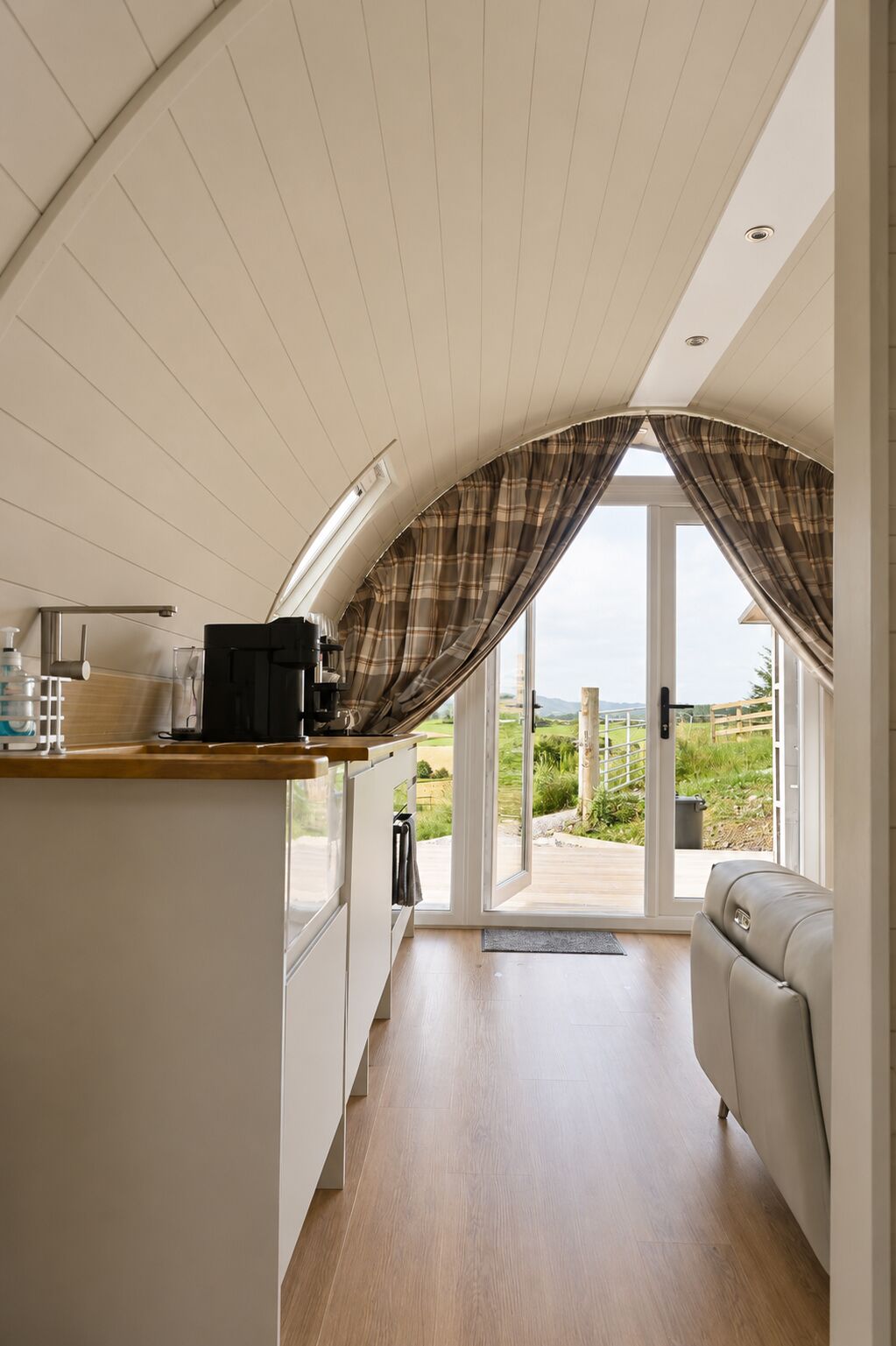 Cabin (The Coo NOT pet friendly) | Interior