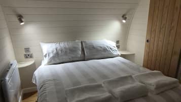 Huisje (The Stag pet friendly) | Lakens van Egyptisch katoen, luxe beddengoed, gratis wifi